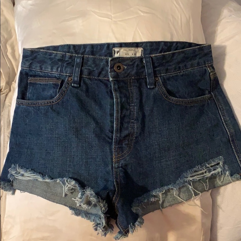 Jean shorts with fringe